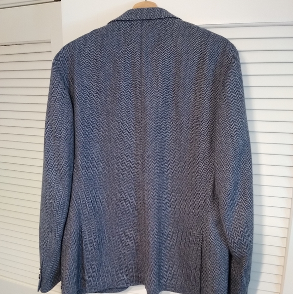 Corneliani Herringbone Blazer. 42r USA 52cm euro - Picture 2 of 9